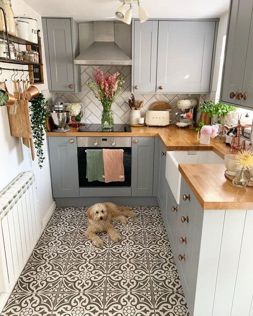 Clever Ideas for Making the Most of  Your Small Kitchen Space