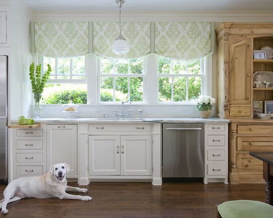 Enhance Your Kitchen Decor with Stylish Valances