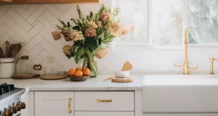 kitchen backsplash with white cabinets