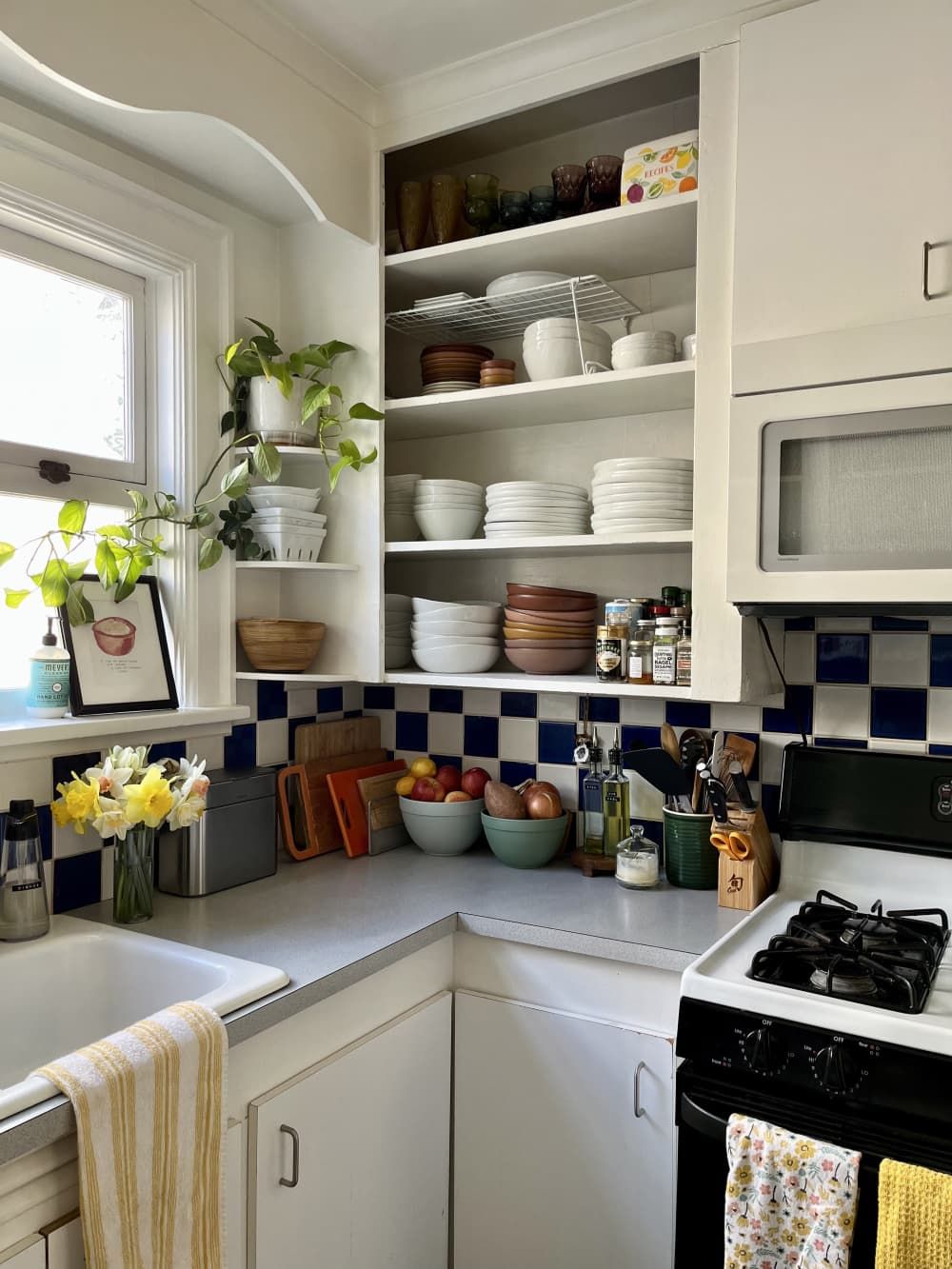 Transform Your Kitchen with Stunning Tile Designs