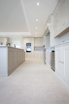 The Ultimate Guide to Choosing the Best Kitchen Flooring for Your Home