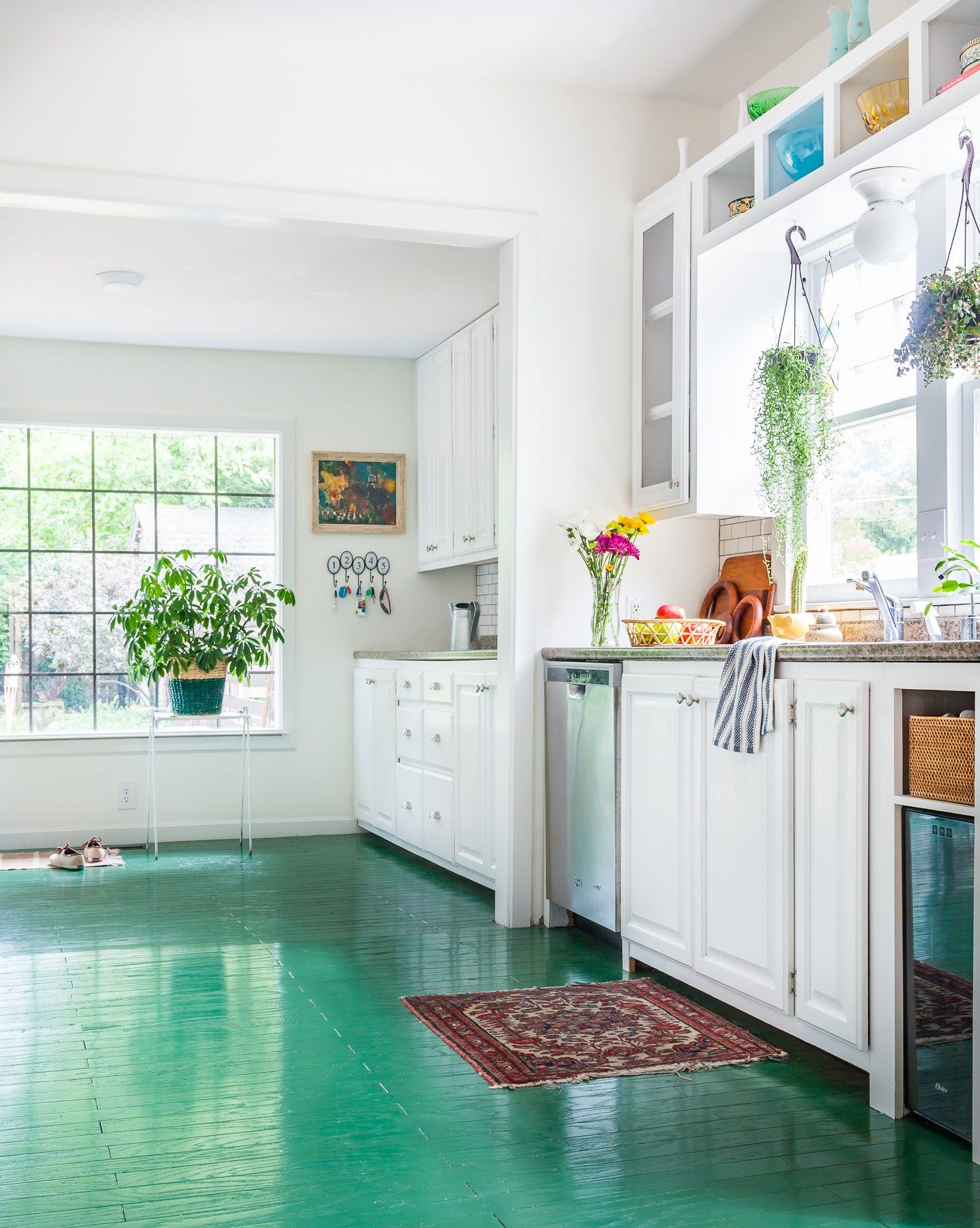 Choosing the Best Flooring for Your Kitchen: A Comprehensive Guide