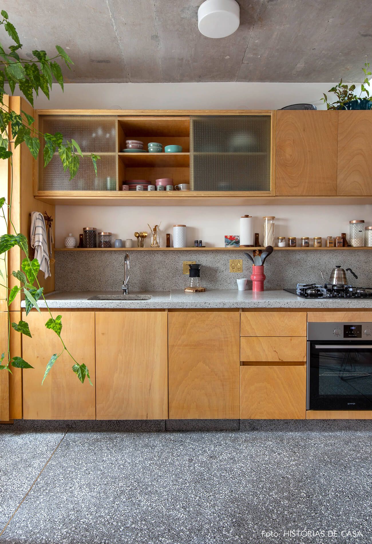 The Essential Guide to Choosing the Perfect Kitchen Counter for Your Home