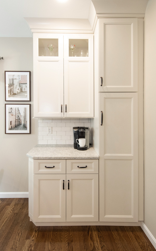 The Ultimate Guide to Choosing and Installing Kitchen Wall Cabinets