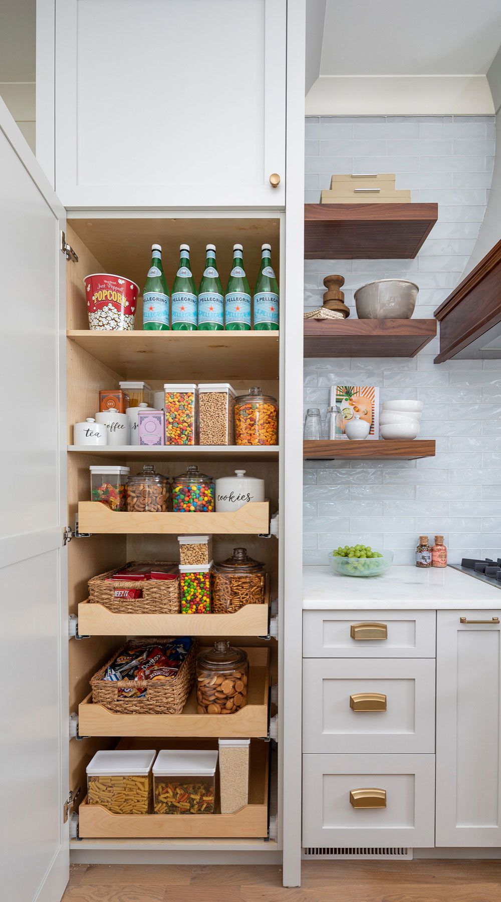 The Ultimate Guide to Organizing and Stocking Your Kitchen Pantry