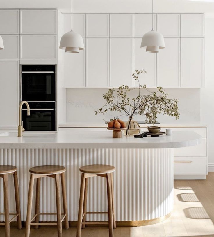 The Timeless Elegance of a White Kitchen: A Classic Choice for Any Home