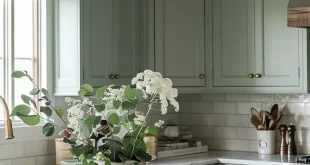 green kitchen cabinets