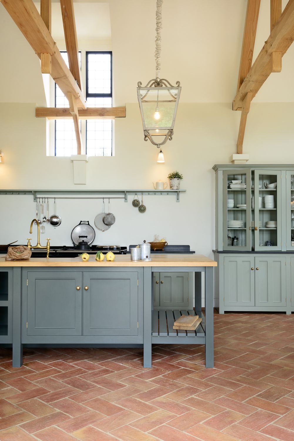 The Ultimate Guide to Choosing the Best Kitchen Flooring