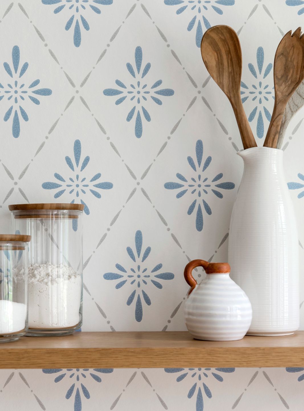 Revamp Your Kitchen with Stylish Wallpaper: A Guide to Choosing the Perfect Design