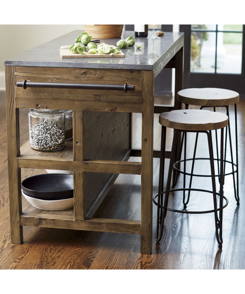 Maximizing Space: The Benefits of a Small Kitchen Island