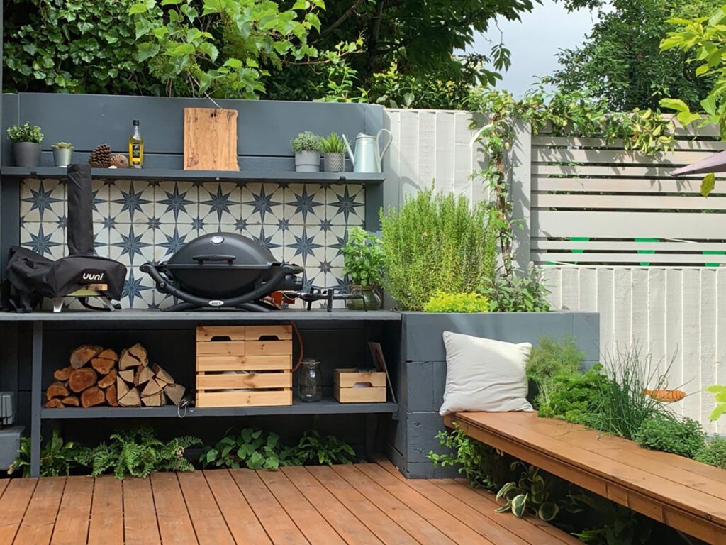small outdoor kitchen ideas