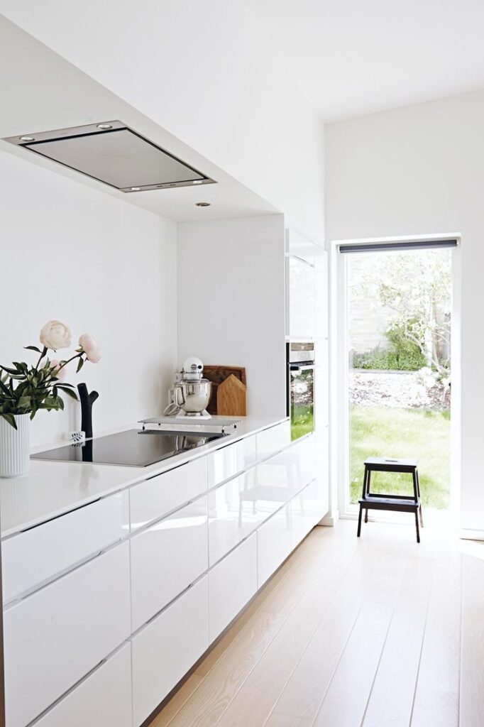 white kitchen