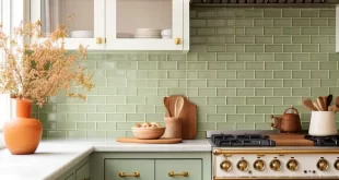 kitchen backsplash with white cabinets