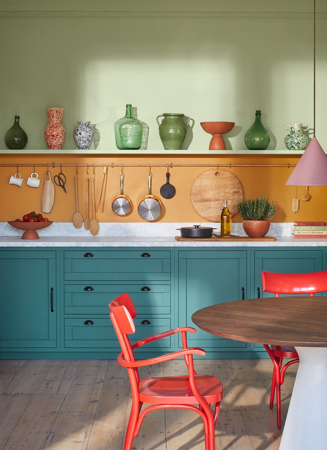 Exploring the Impact of Kitchen Colors on Mood and Appetite