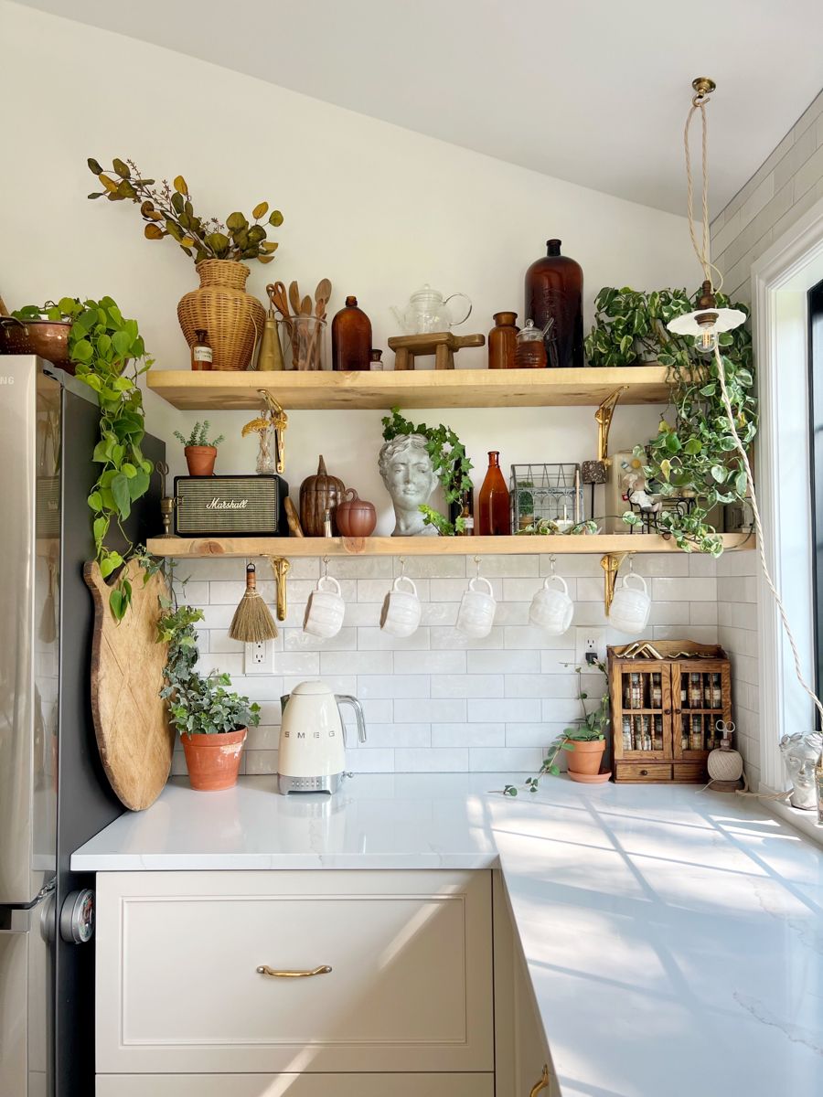 Innovative Storage Solutions: Maximizing  Space with Kitchen Shelving