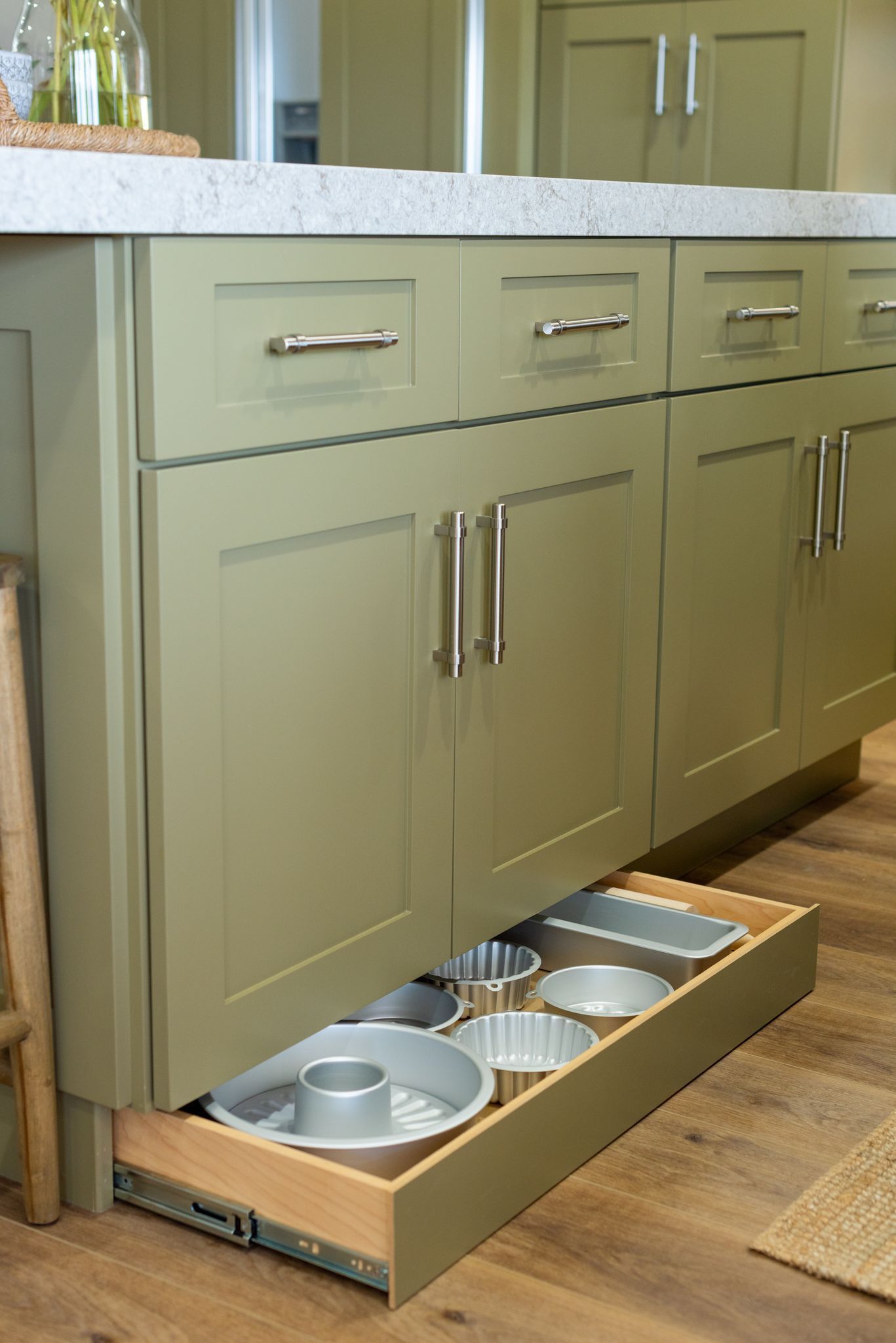 Making the Most of Small Kitchens: Tips and Tricks for Limited Space