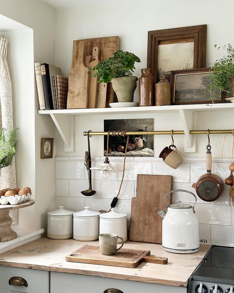 Maximize Your Kitchen Space with Clever Shelf Solutions