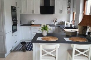 small kitchen ideas layout