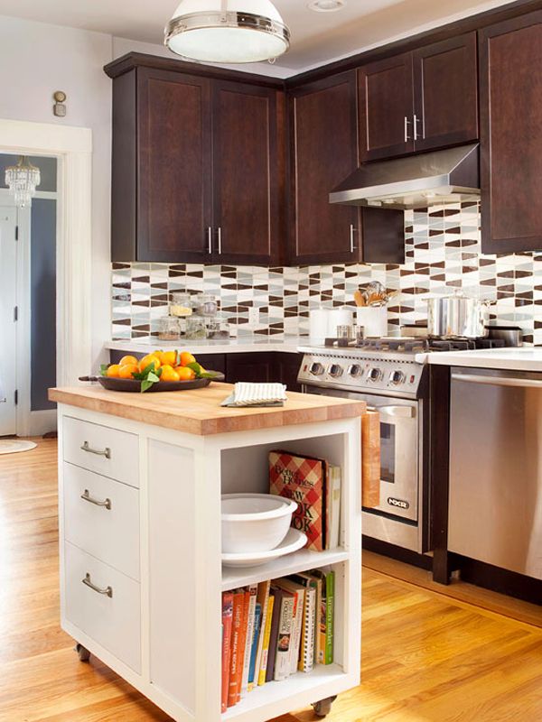 Maximizing Space: How to Create a Functional Small Kitchen with an Island