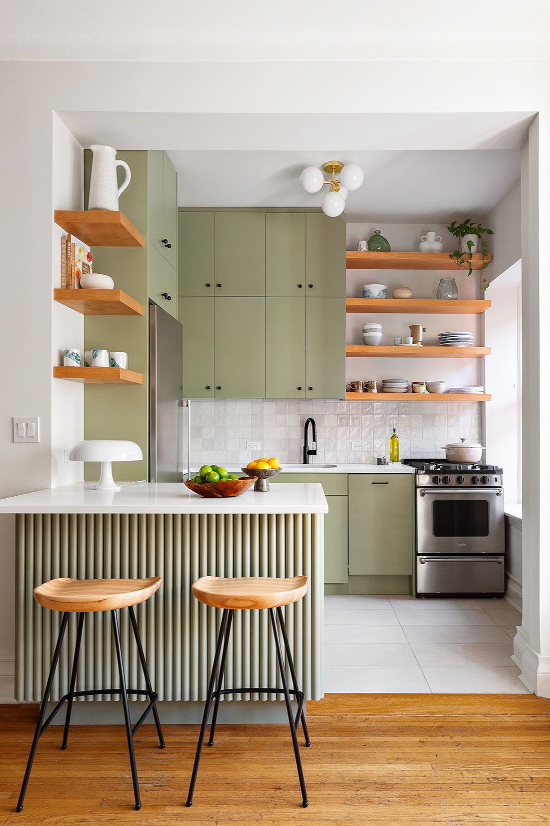 Maximizing Space: Innovative Small
Kitchen Design Ideas for Modern Living