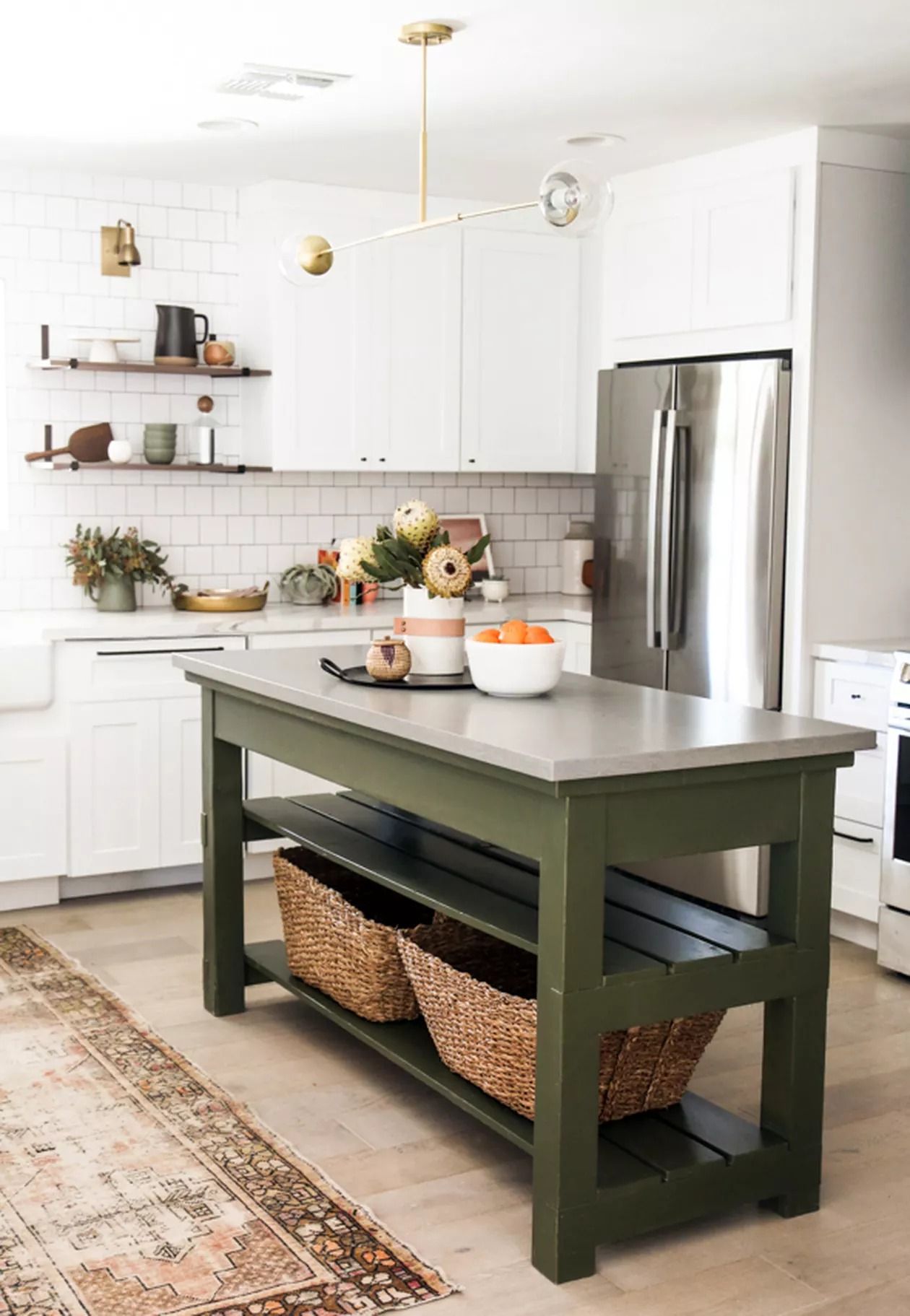 Maximizing Space: The Benefits of a Small Kitchen with an Island