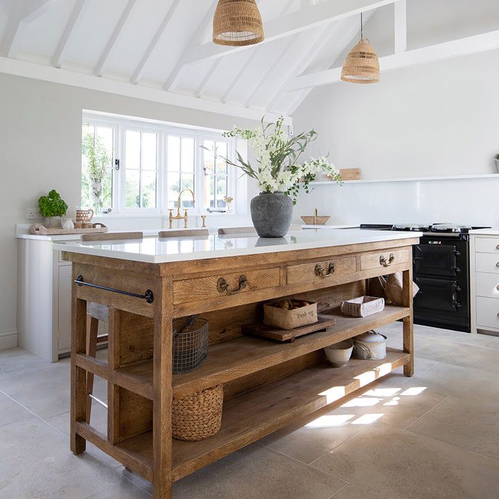 Maximizing Your Space and Style: The Benefits of Adding a Kitchen Island