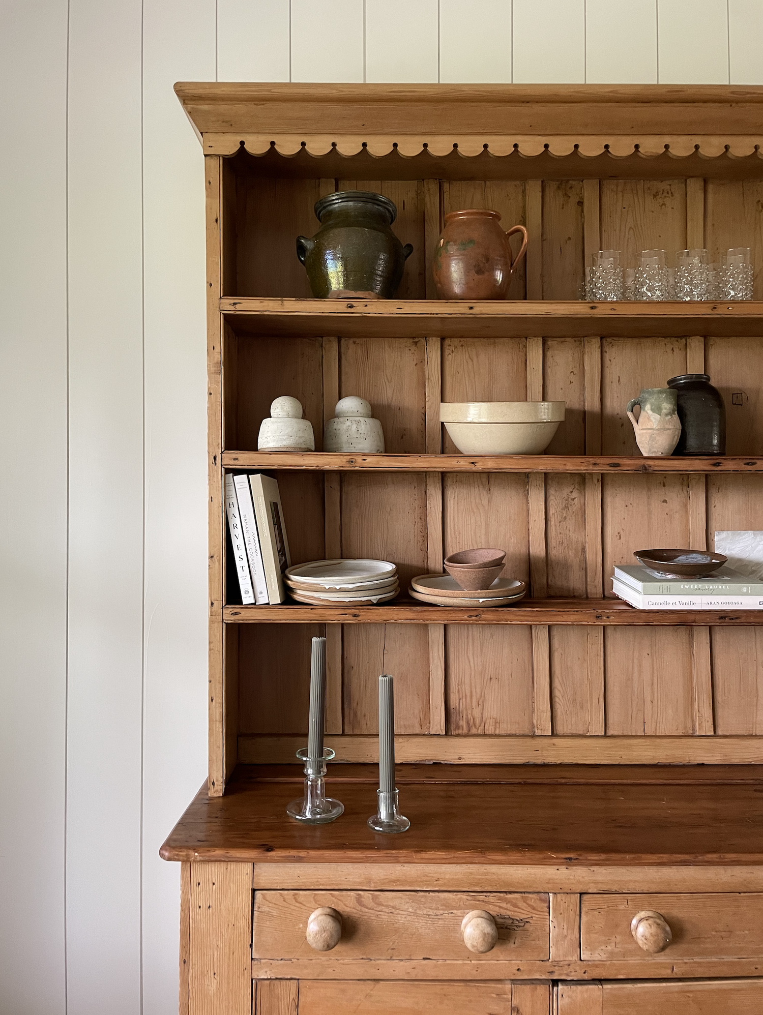 Revamp Your Kitchen with a Stylish Hutch: A Must-Have Storage Solution