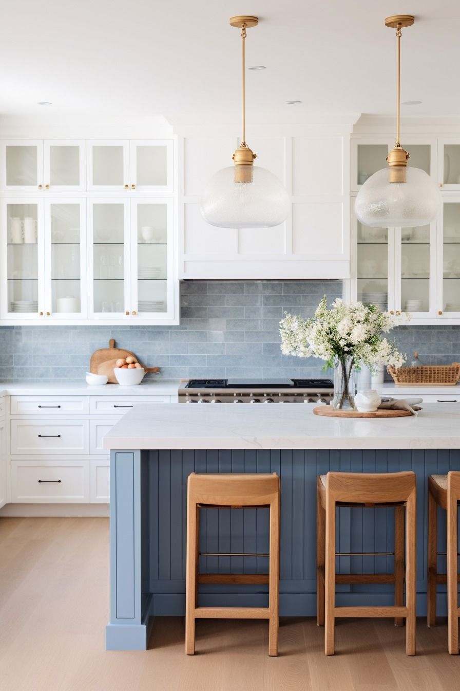 Stunning Kitchen Backsplash Ideas for White Cabinets