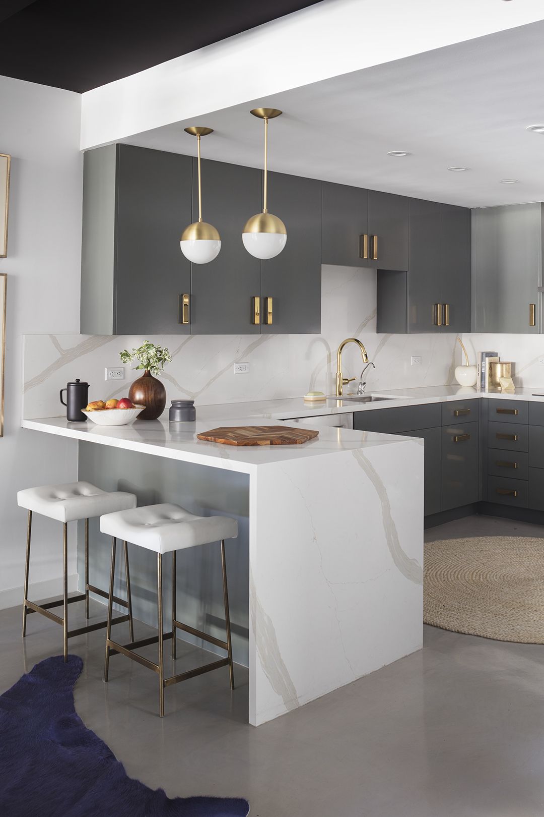 Stylish and Timeless: Gray Kitchen Ideas for a Modern Home