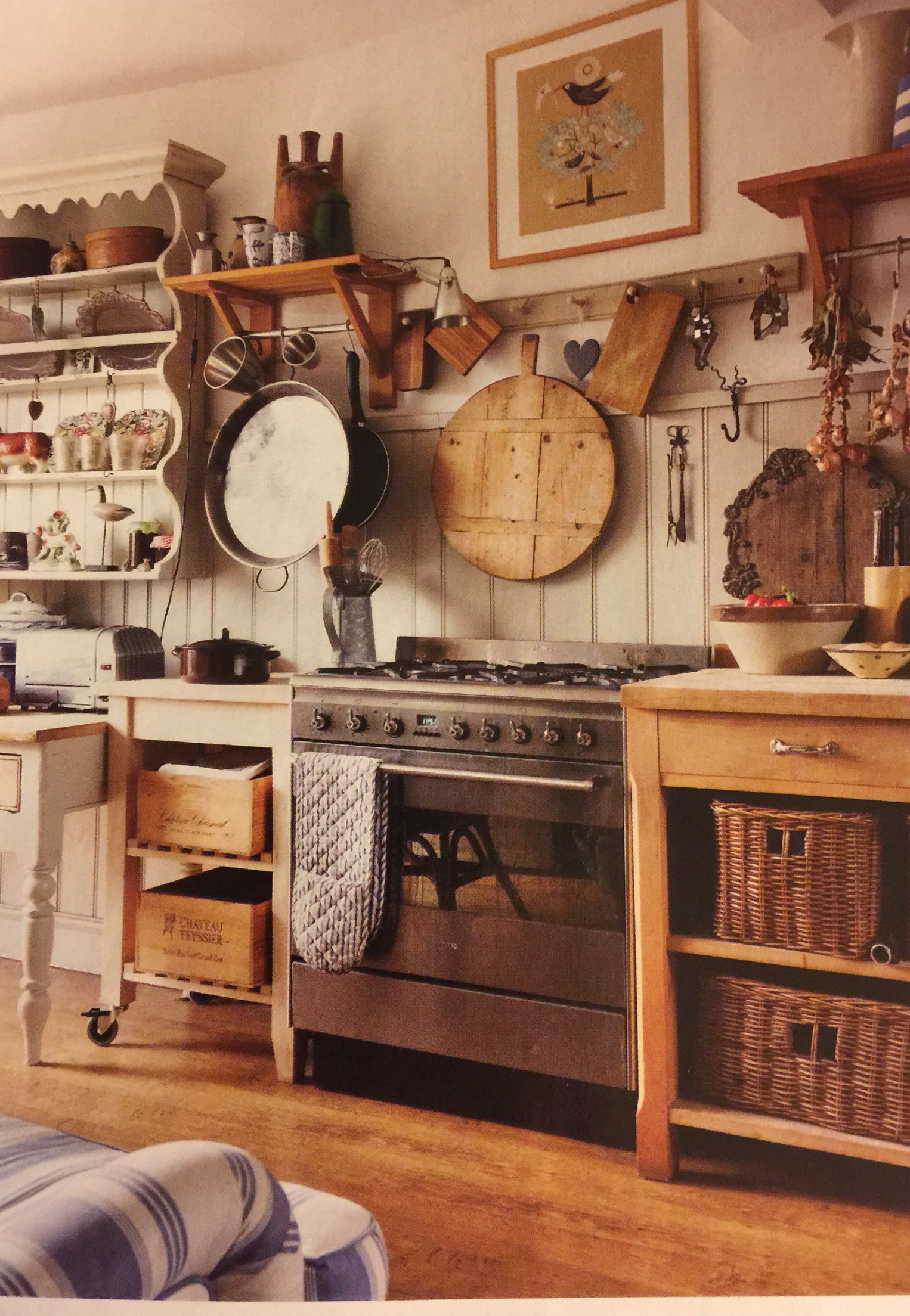 The Charm of a Cottage Kitchen: Cozy and Inviting Design Ideas