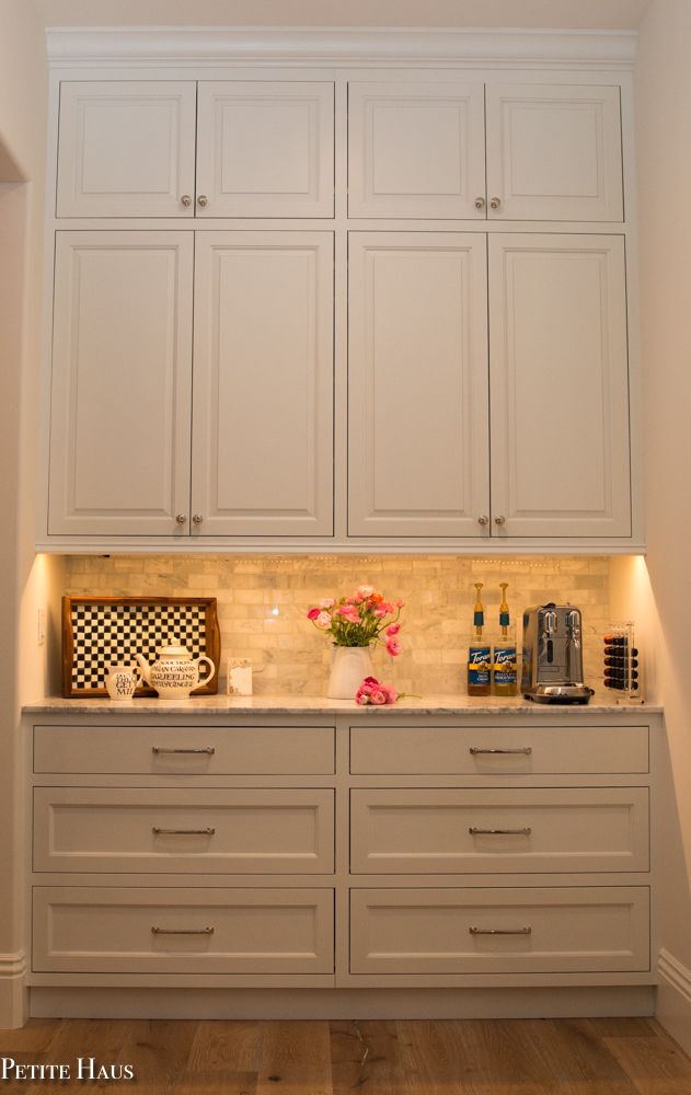 The Complete Guide to Kitchen Wall Cabinets: Tips, Trends, and Installation