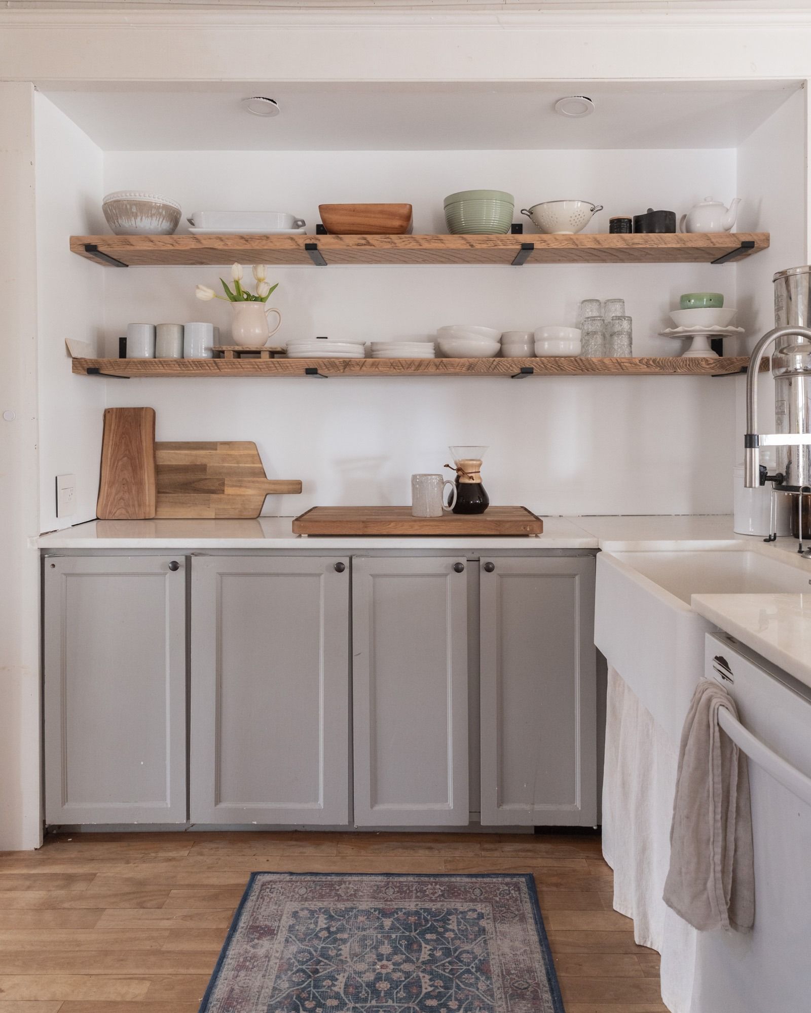 The Essential Guide to Kitchen Shelving: How to Maximize Space and Organization