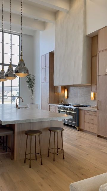 The Latest Trends in Modern Kitchen Design: Innovation and Style for Today’s Homeowners