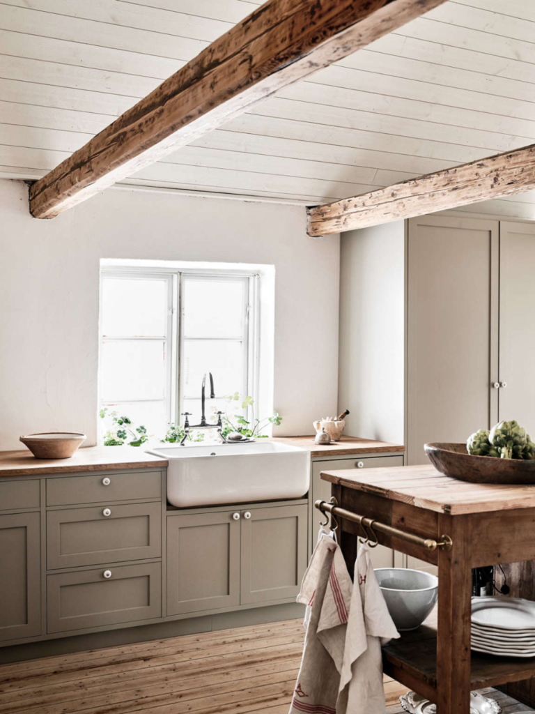 modern farmhouse kitchens