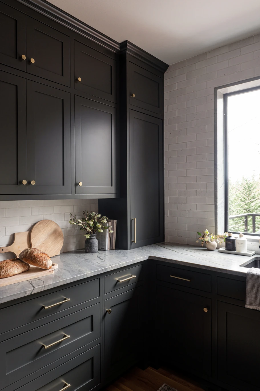 The Timeless Elegance of Black Kitchen Cabinets: A Modern Design Trend