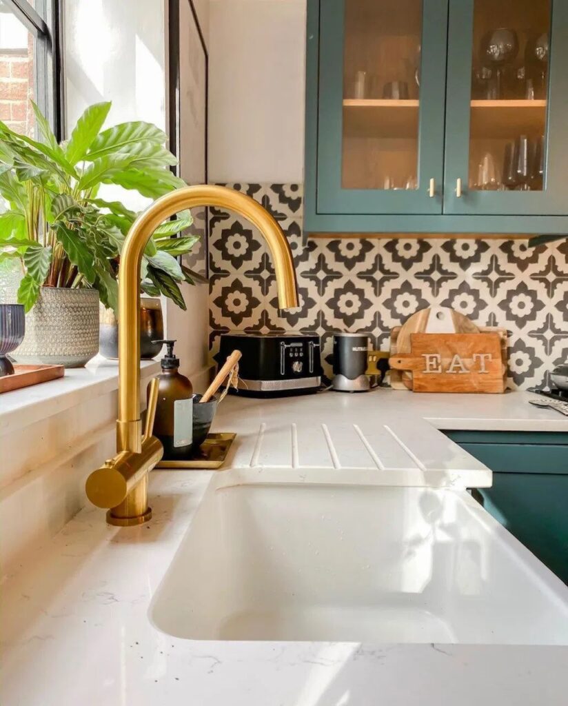 backsplash kitchen