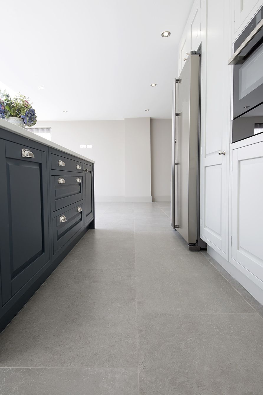 The Ultimate Guide to Kitchen Flooring: Choosing the Perfect Option for Your Space