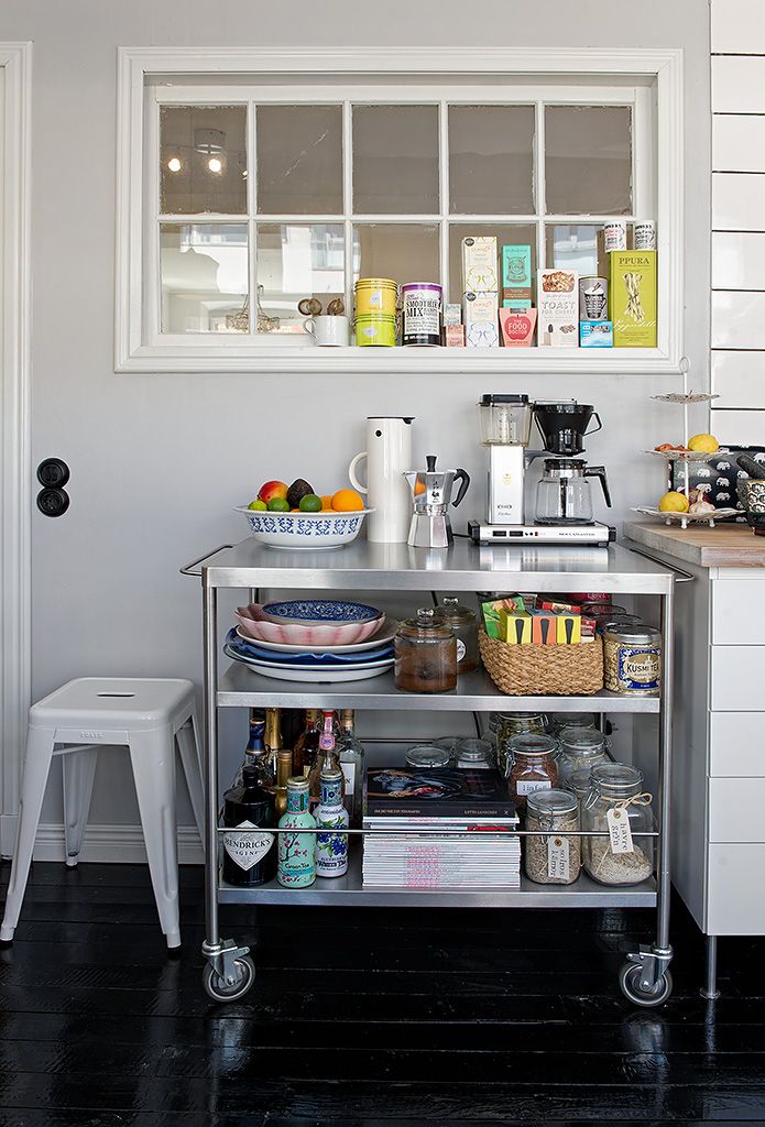 The Versatile Kitchen Cart: A Functional and Stylish Addition to Your Home