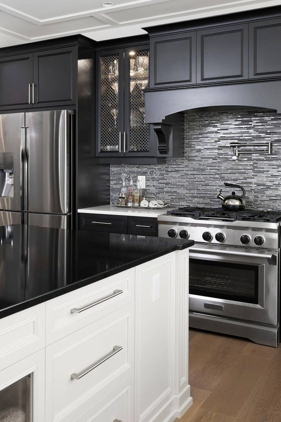 Timeless Elegance: Stunning Black and White Kitchen Ideas