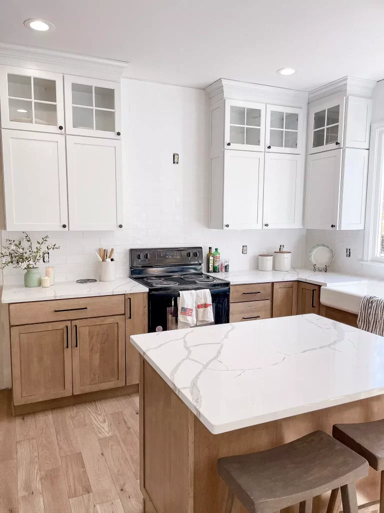 white kitchen cabinets