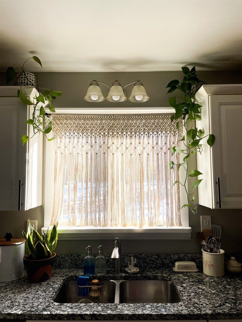 Transform Your Kitchen with These Stylish Curtain Ideas