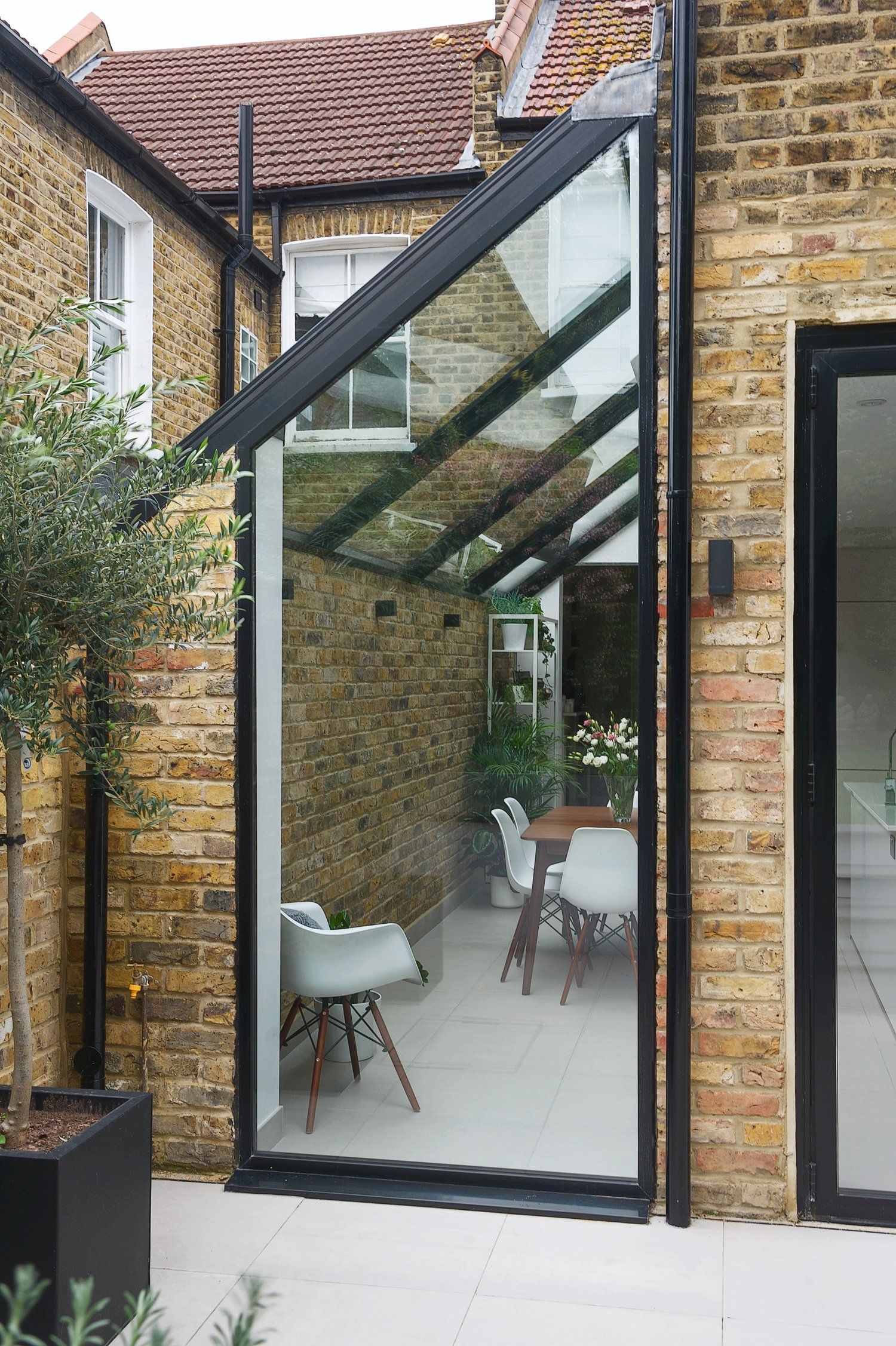 Unlocking Potential: The Benefits of Kitchen Extensions for Modern Homes