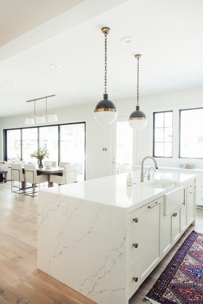 White Kitchen Perfection: The Timeless Elegance of a White Kitchen Design