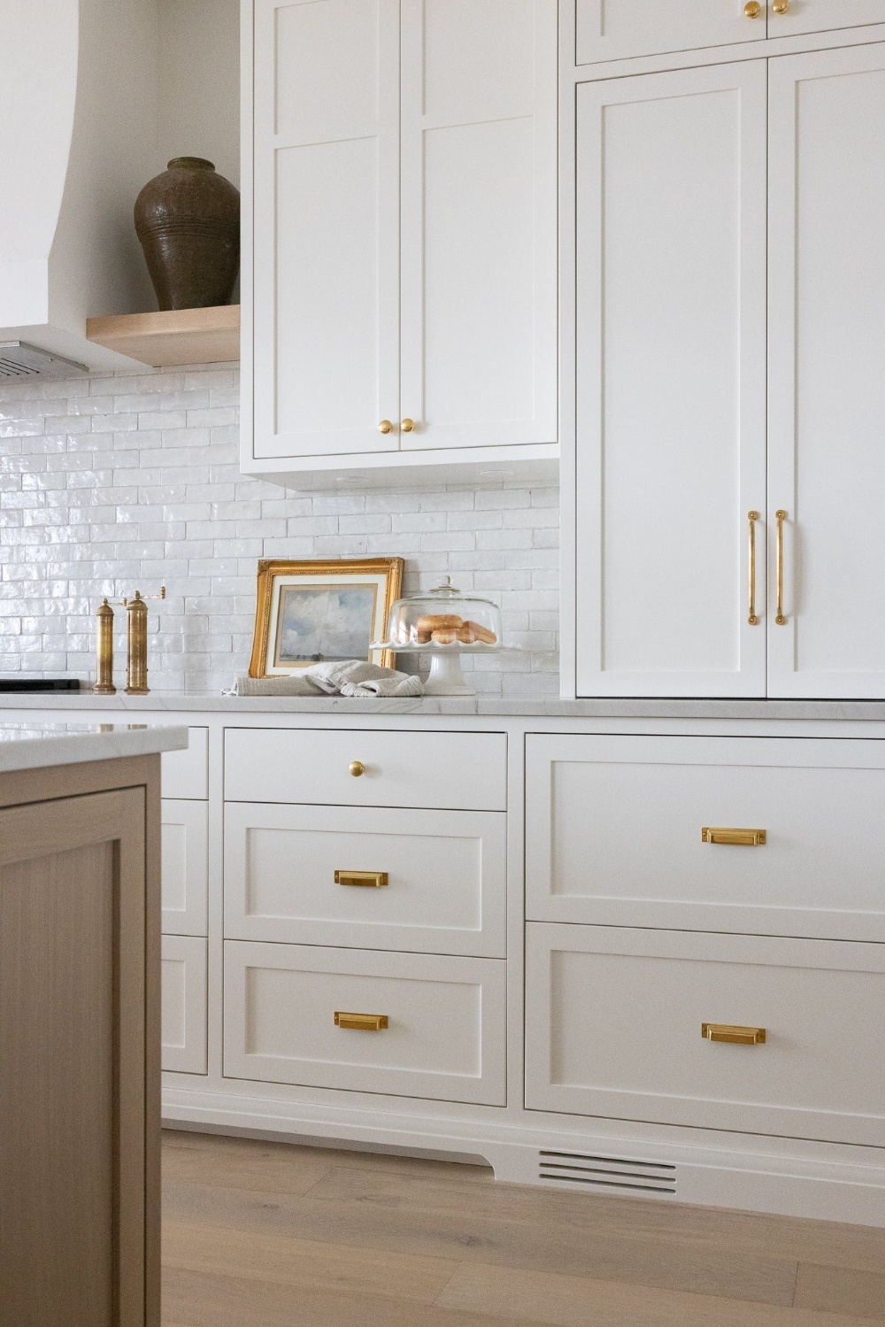 Why White Kitchen Cabinets Are the Perfect Choice for a Timeless and Bright Space