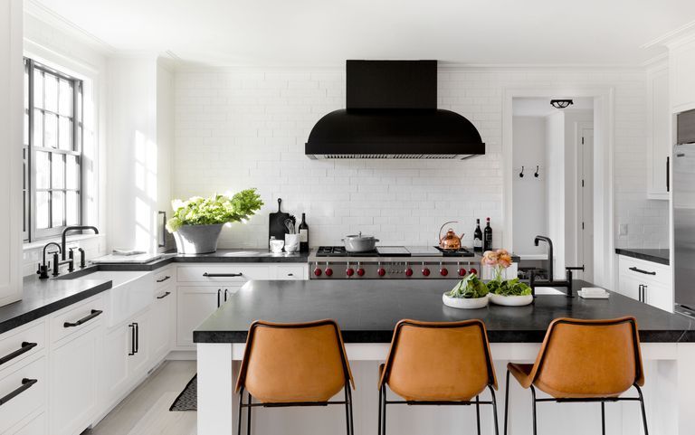 37 Gorgeous Ideas for the Perfect Black and White Kitch