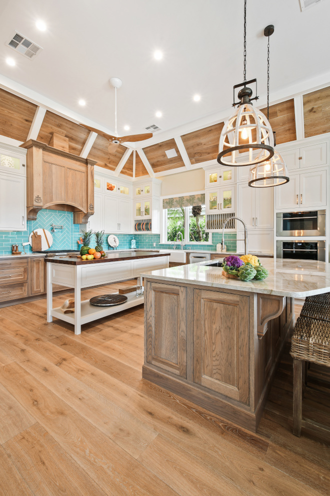 Florida Beach House Kitchen - Home Bunch Interior Design Ide