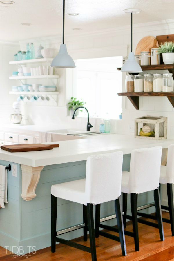 Small Kitchen Design {Beach Cottage} - The House of Silver Lini