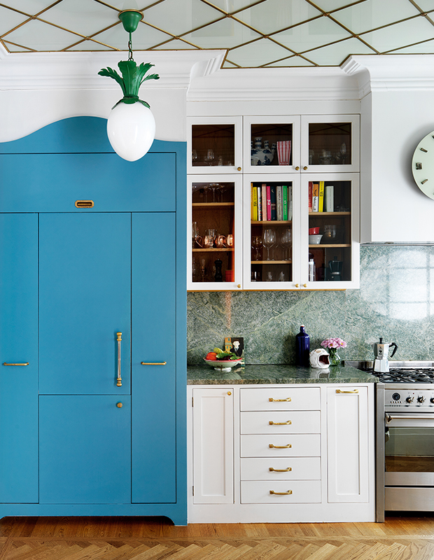 House & Home - 70+ Kitchens That Make A Case For Col