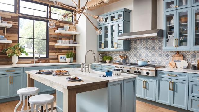 10 Modern Farmhouse Kitchen Design Ideas | BLAN