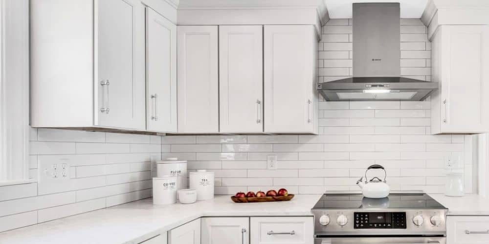 5 Kitchen Subway Backsplash Ideas For Your Home Remodel! – Kadilak .